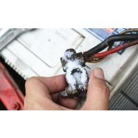 AKKUMULÁTOR KEZELÉS